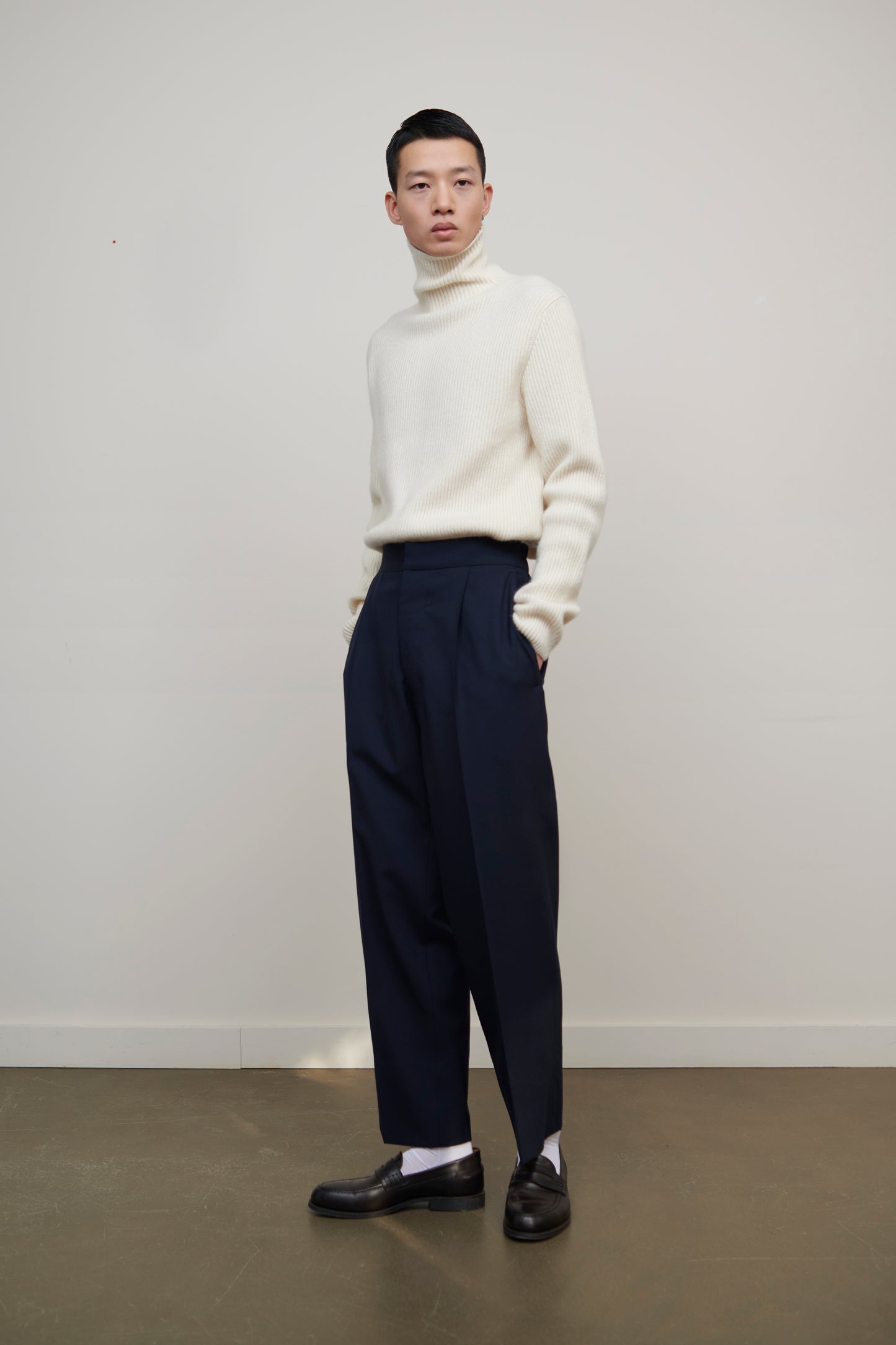 Julian Pant in Pure New Wool
