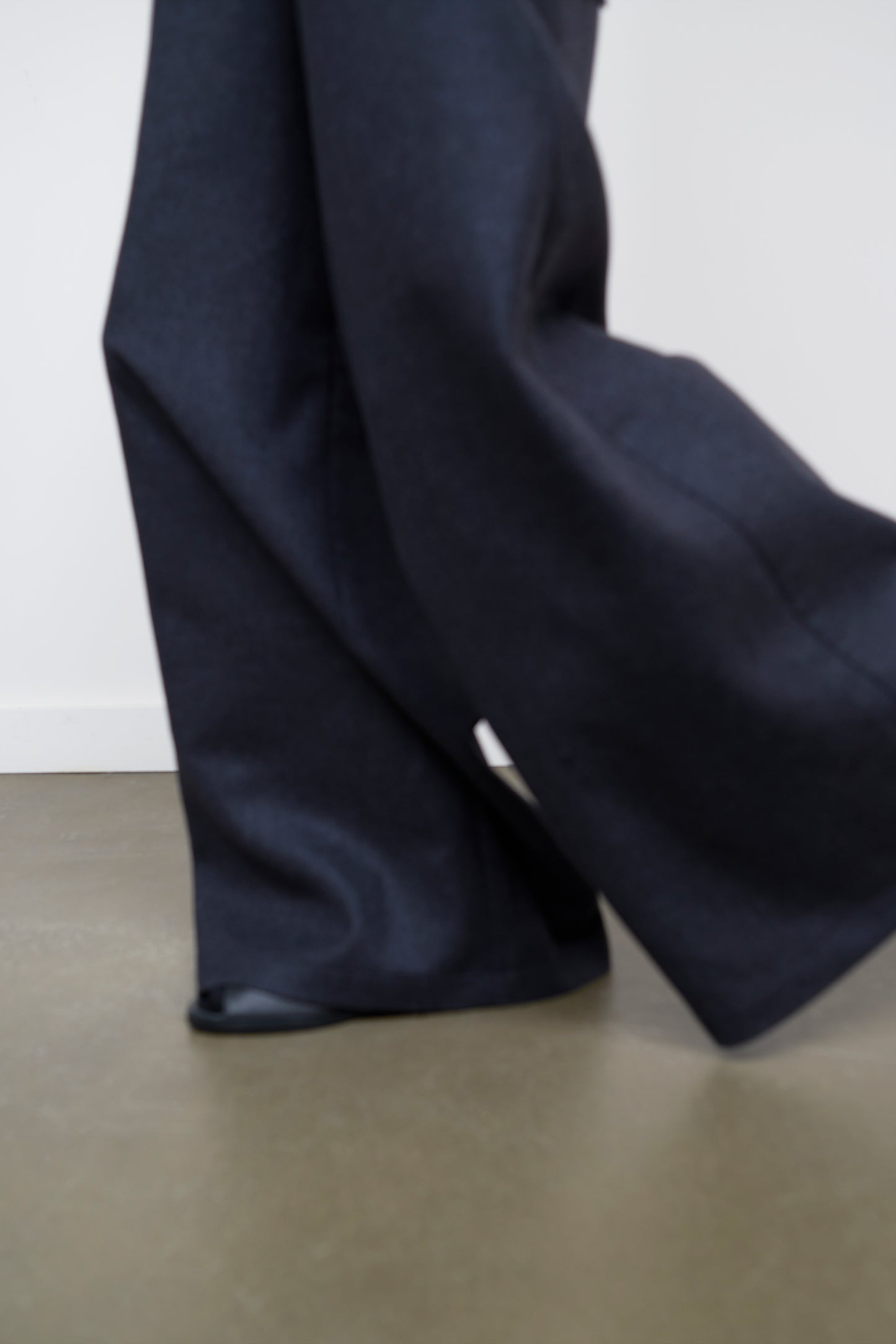 Marlon Pant in Super 120's wool