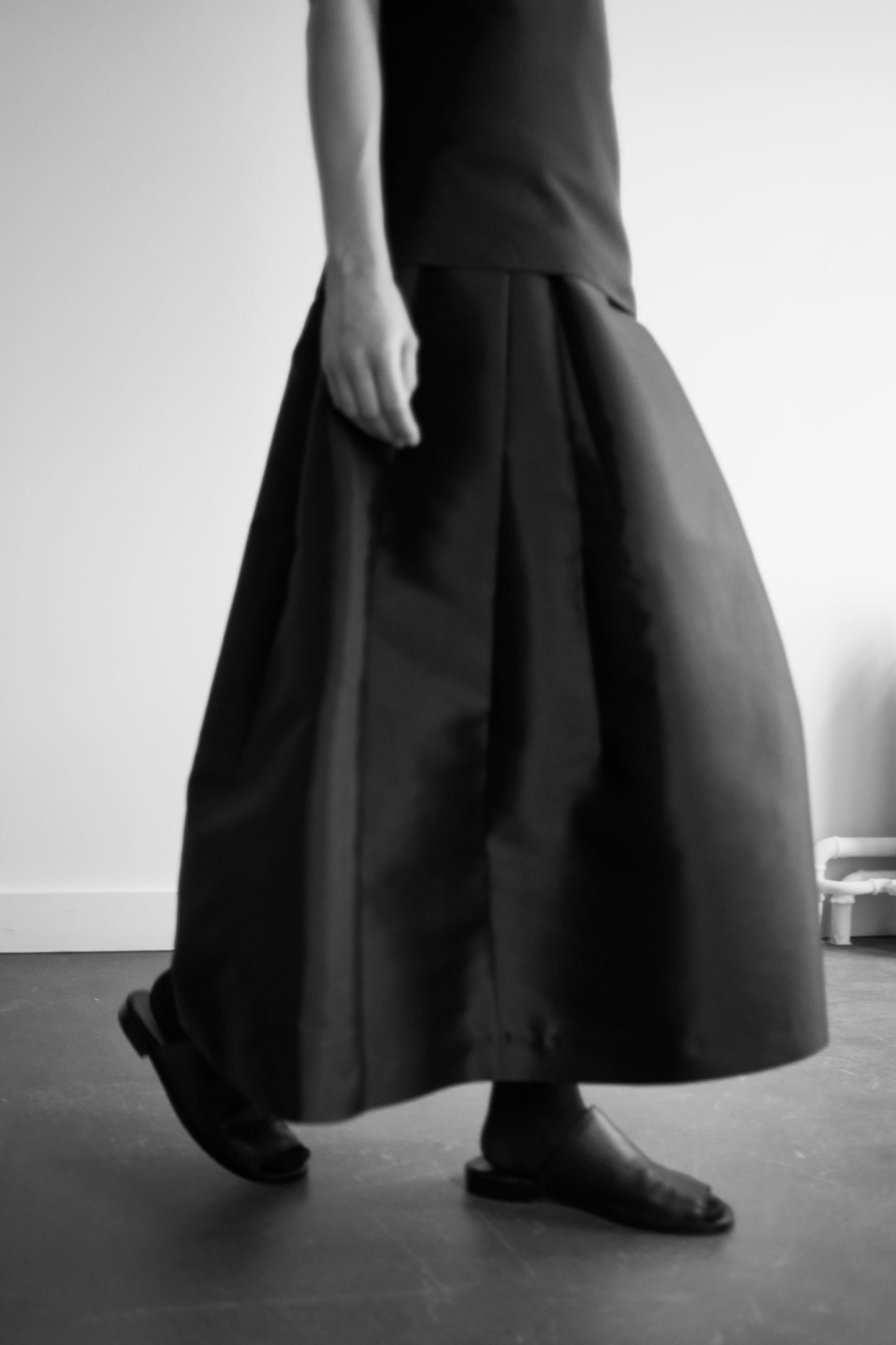 Ondine skirt in silk twill